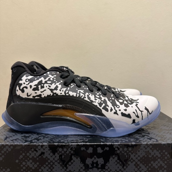 NIB Jordan Zion 3GS DV3869-018BLACK/WHITE/LASER /CITRON